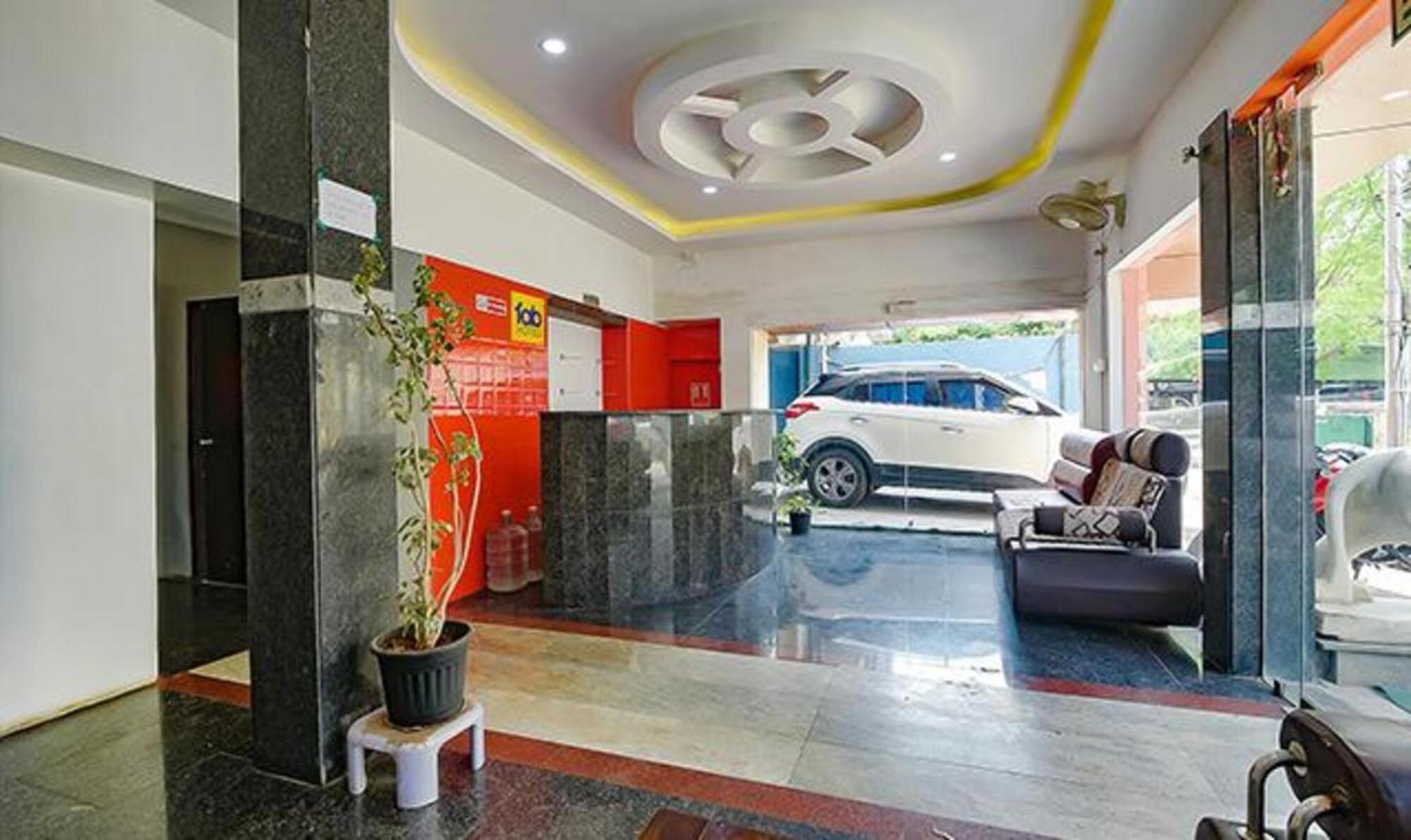 Fabexpress Lloyds Inn - T Nagar Chennai Exterior foto